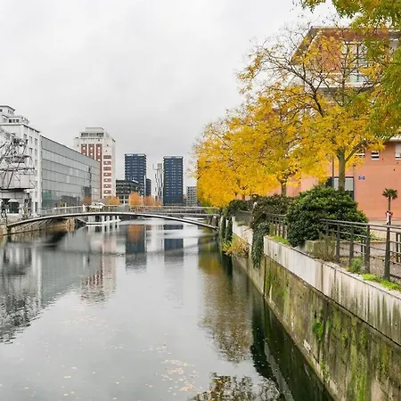 Climatisé 3 étoiles T3 Chic à Avec Billard Et Terrasse Apartamento