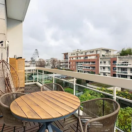 Climatisé 3 étoiles T3 Chic à Avec Billard Et Terrasse Apartamento