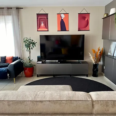 شقة Climatise 3 Etoiles T3 Chic A Avec Billard Et Terrasse *