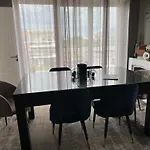 Апартаменты Climatise 3 Etoiles T3 Chic A Avec Billard Et Terrasse *